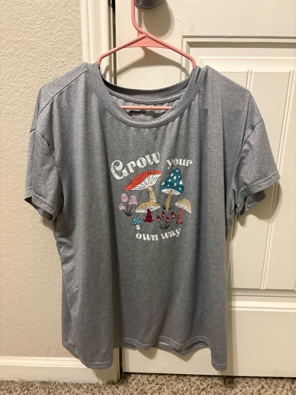 Gray 'Grow Your Own Way' Graphic Sleep Tee